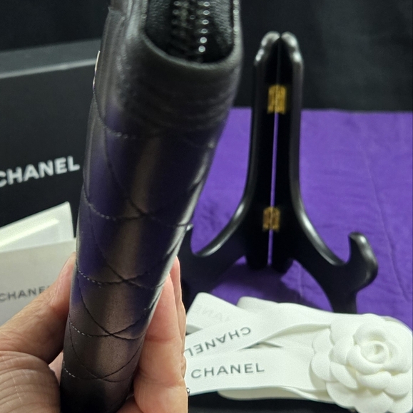 CHANEL Boy Black Quilted Lambskin Zip-around Wallet - Picture 5 of 14